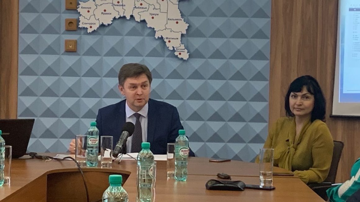 Сегодня в Федерации Профсоюзов Кировской области состоялась пресс-конференция с Председателем Романом Бересневым.